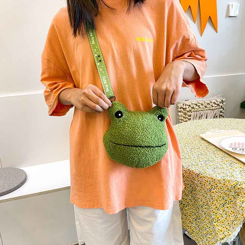 ひきがえるバッグ