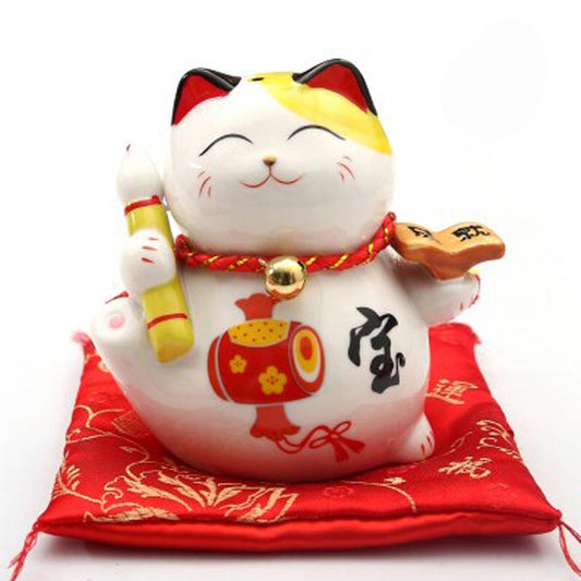 Maneki Neko Aka